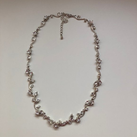 Silver tone metal with cubic zirconia necklace - Picture 6 of 9